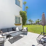 Azahara1 Beautiful Apartment Frontline Golf